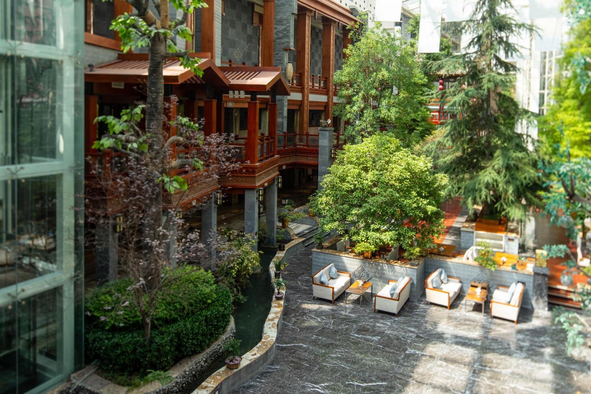 Howard Johnson Tian Yuan Jiuzhaigou Exterior foto