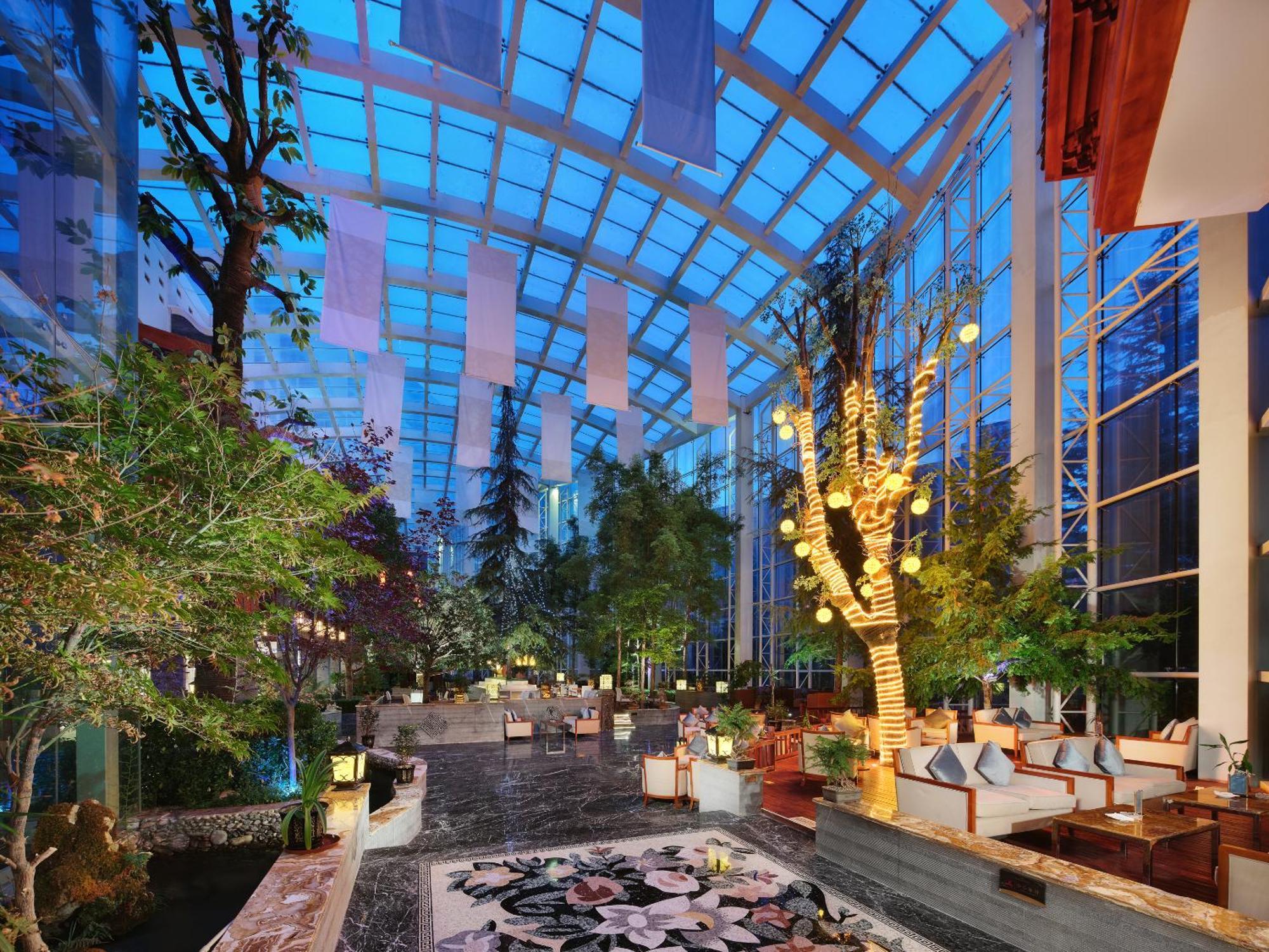 Howard Johnson Tian Yuan Jiuzhaigou Exterior foto